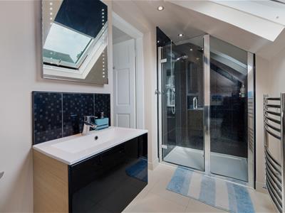 En-Suite Shower